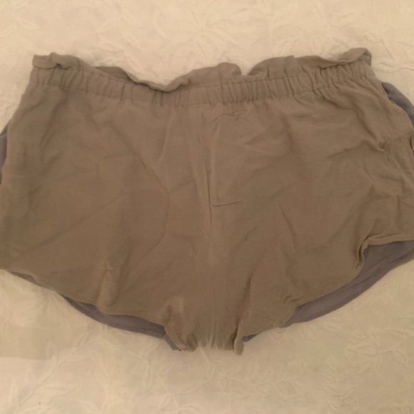 Wilfred Montrouge Shorts - Picture 2 of 3